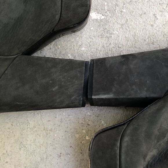 Vic  Matie  platforms - Picture 8 of 9